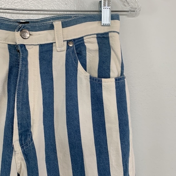 Vintage 90s Sasson Blue White Vertical Striped High Waisted Mom Jeans Size 7 - Picture 2 of 7